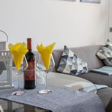 Apartment Arce Frontline Seaview Nerja Ngoại thất bức ảnh